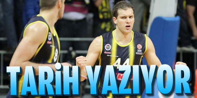 Fener potada tarih yazıyor