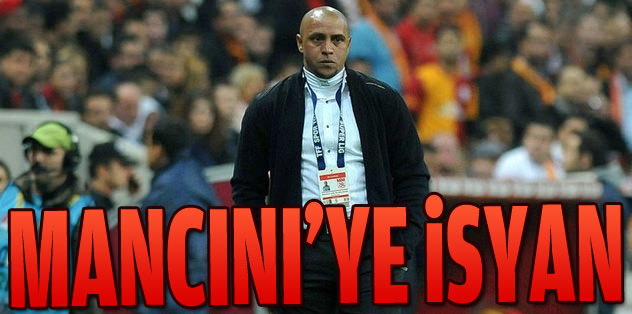 Carlos Mancini'ye koştu