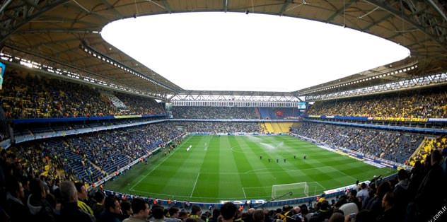 Fener'e 'izinsiz müzik' cezası
