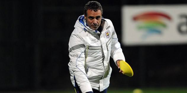 Ersun Yanal'ın akıl oyunları