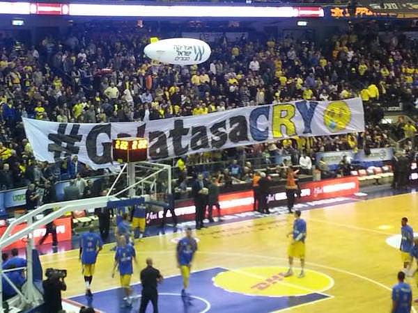 Maccabi'den Galatasaray'ı çıldırtacak pankart! Maccabi'den Galatasaray'ı çıldırtacak pankart!