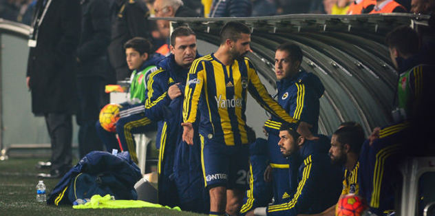 Alper Potuk'tan van Persie tepkisi