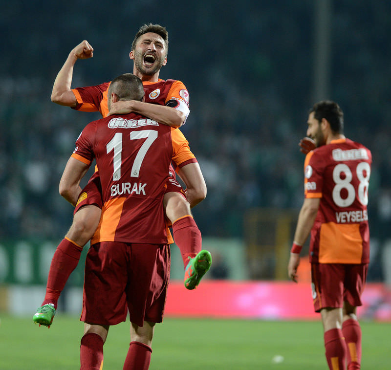 Galatasaray farka koştu Twitter sallandı!