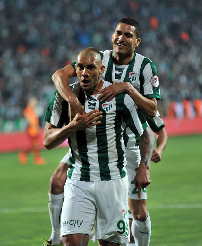 Galatasaray farka koştu Twitter sallandı!