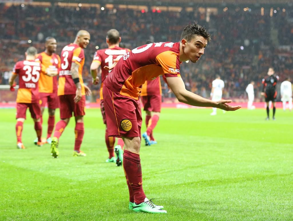 Galatasaray gol oldu yağdı