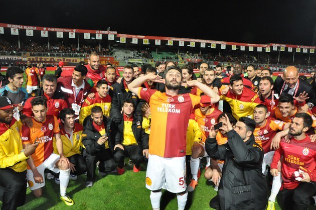 G.Saray zaferi kutladı