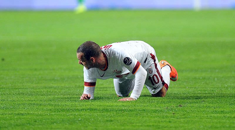 G.Saray Başakşehir'e yenildi, twitter yıkıldı 