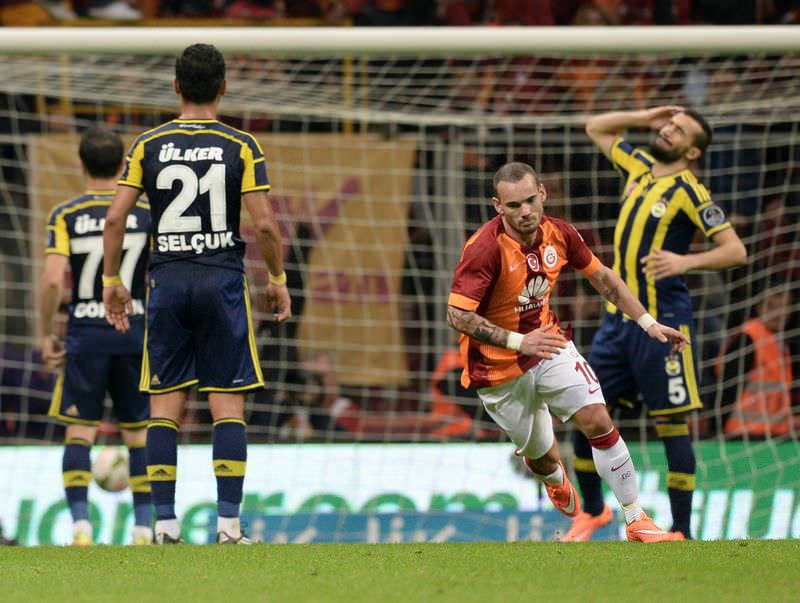 Sneijder Twitter'ı salladı
