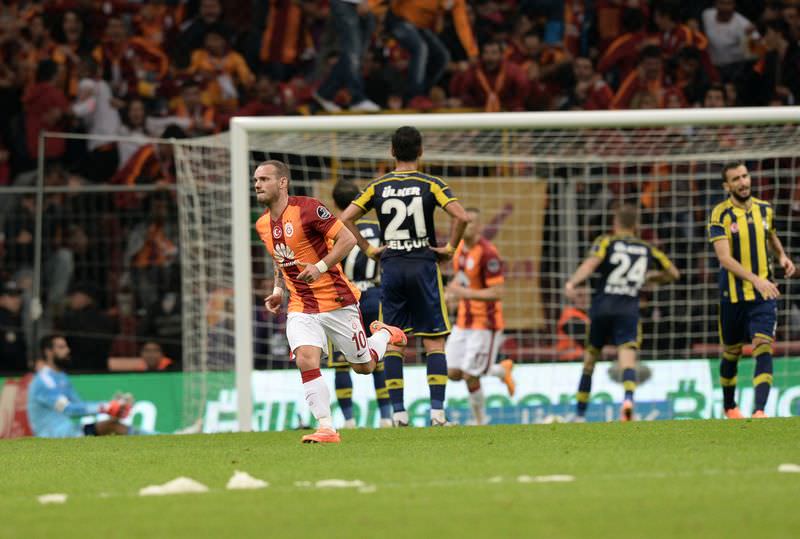 Sneijder Twitter'ı salladı
