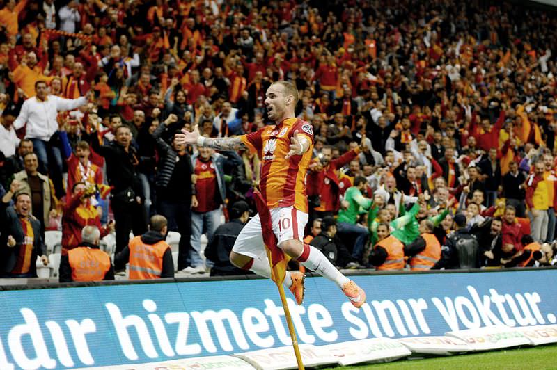 Sneijder Twitter'ı salladı